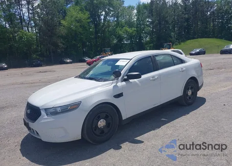 2018 Ford Police Interceptor z USA, uszkodzony, nr VIN 1FAHP2L88JG141439
